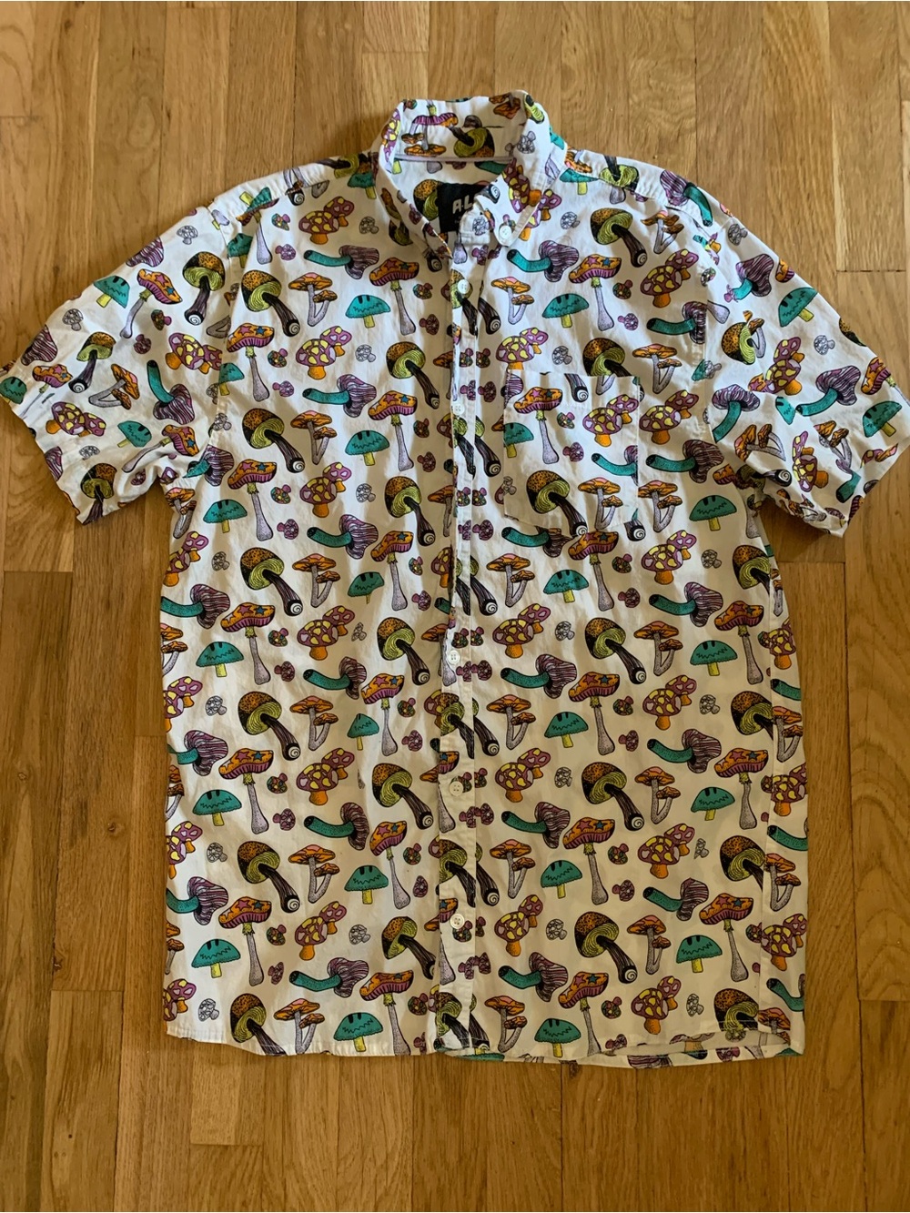 Short-Sleeve White Button-Down Shirt with Multicolor Mushroom Print